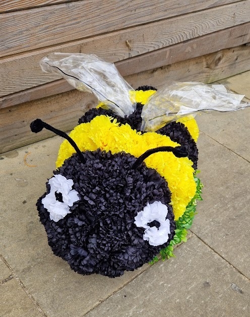 Bumble bee tribute