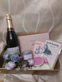 Champagne happy birthday gift set