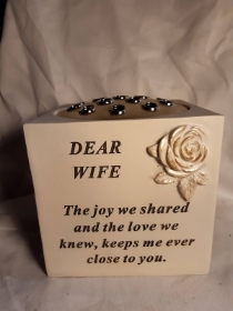 dear wife rose cube