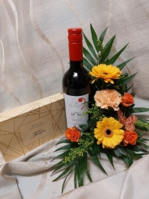 Red Wine & flowers with Chocolates