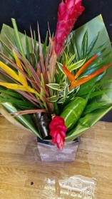 Simple Tropical Bouquet